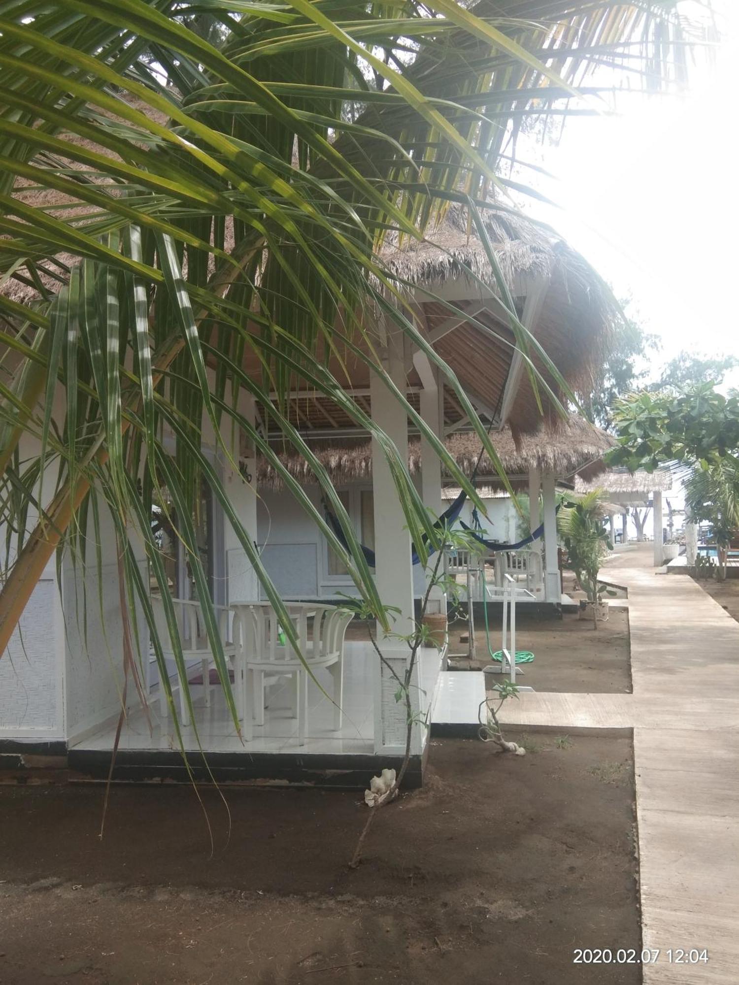 Star Bar And Bungalows Νησιά Γκίλι Δωμάτιο φωτογραφία